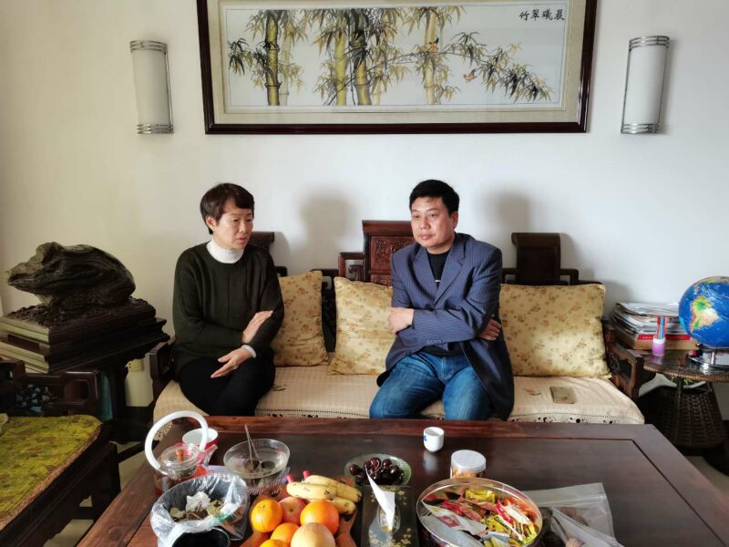 張七文書記慰問退休干部張春蘭.jpg