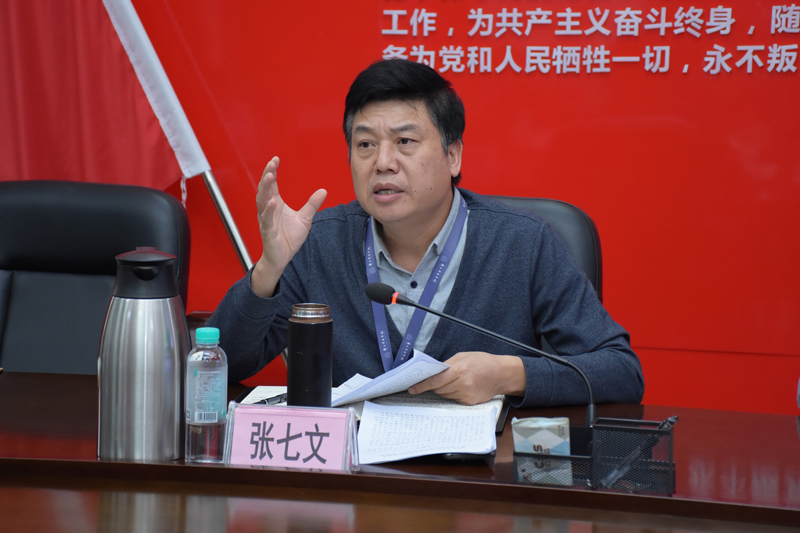 學校黨委書記張七文講話.jpg 學校黨委書記張七文講話.jpg