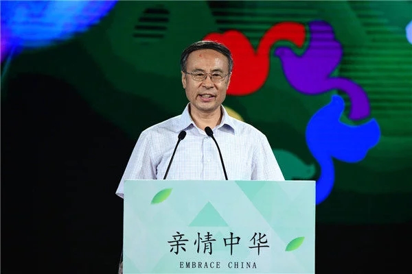 1.中國僑聯黨組書記、主席萬立駿致辭.webp.jpg 1.中國僑聯黨組書記、主席萬立駿致辭.webp.jpg