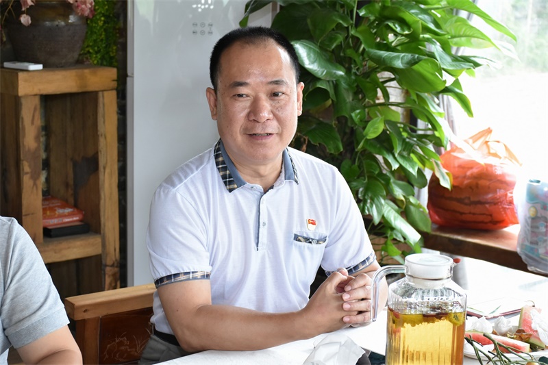 韋玉強副調研員回顧自己的入黨歷程.JPG