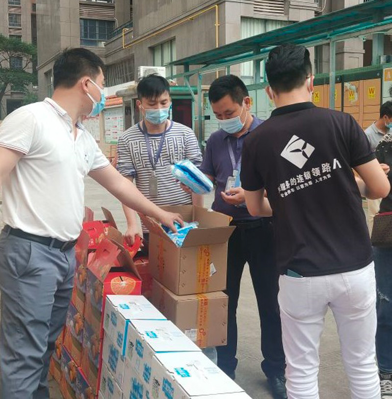 清點慰問品.jpg