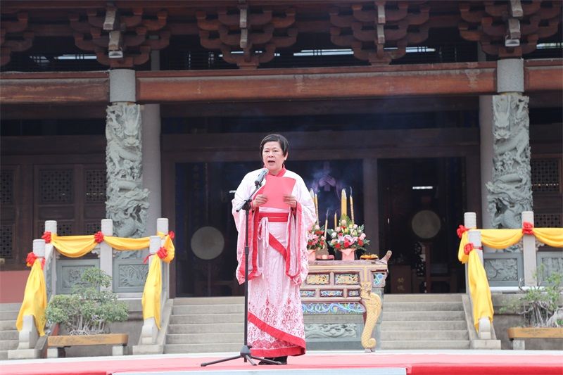 領(lǐng)隊(duì)代表澳門福善會(huì)會(huì)長(zhǎng)湯玉嬋發(fā)言.JPG 領(lǐng)隊(duì)代表澳門福善會(huì)會(huì)長(zhǎng)湯玉嬋發(fā)言.JPG