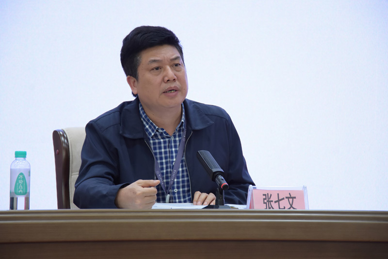 學校黨委書記張七文講話.jpg 學校黨委書記張七文講話.jpg