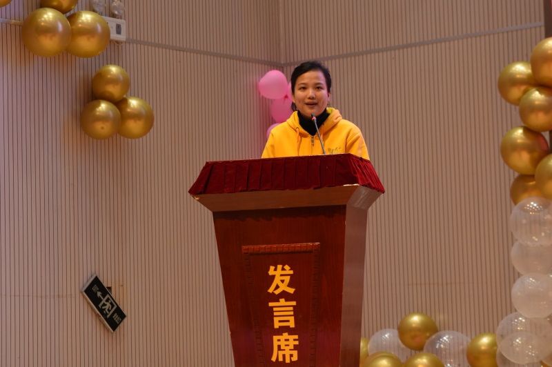 2營員代表澳門廣大中學吳雪花同學發言_看圖王.jpg 2營員代表澳門廣大中學吳雪花同學發言_看圖王.jpg