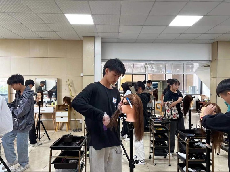 美發技術比賽現場.jpg
