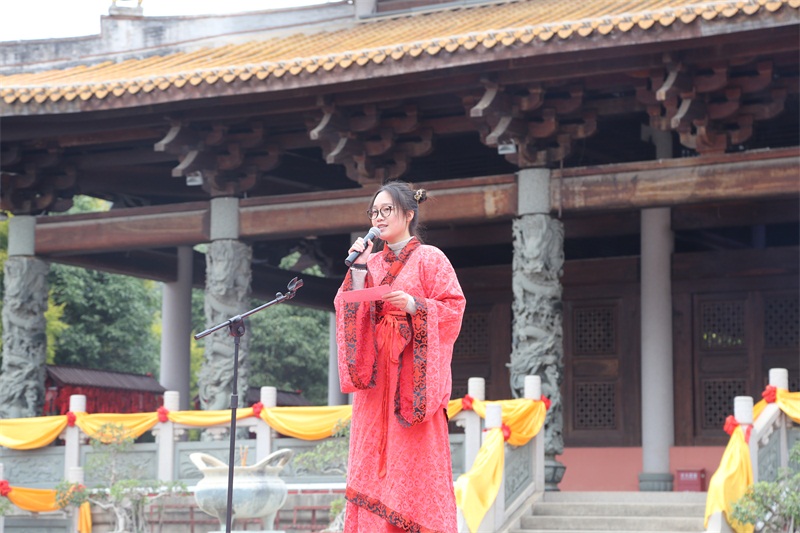營(yíng)員代表澳門(mén)廣大中學(xué)彭永恩同學(xué)發(fā)言.JPG 營(yíng)員代表澳門(mén)廣大中學(xué)彭永恩同學(xué)發(fā)言.JPG
