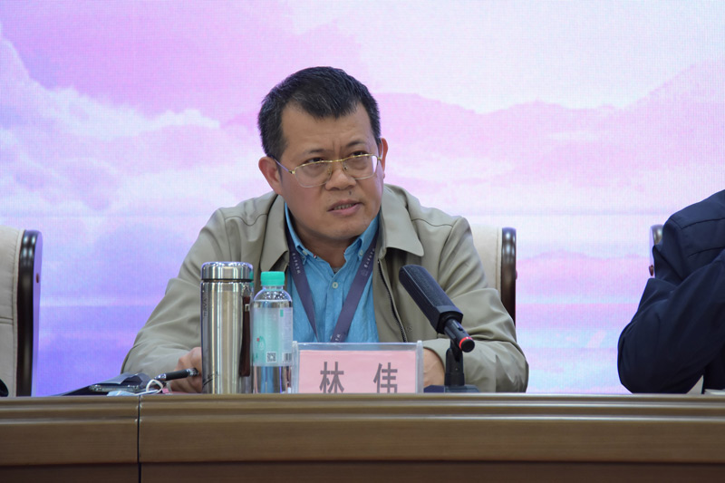 學校黨委副書記林偉講話.jpg 學校黨委副書記林偉講話.jpg