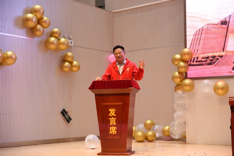 1澳門廣大中學(xué)校長(zhǎng)陳建邦講話.JPG 1澳門廣大中學(xué)校長(zhǎng)陳建邦講話.JPG